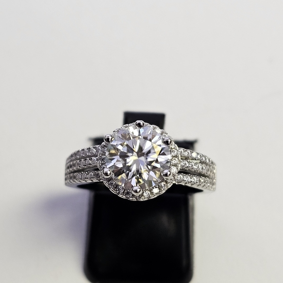 GRA Certified Moissanite 2 Carats 18k/925 Ring 💍 Size 7 - Picture 6 of 14